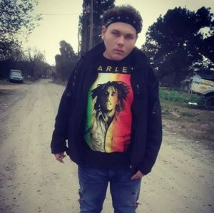 Meet your Posher, Devin